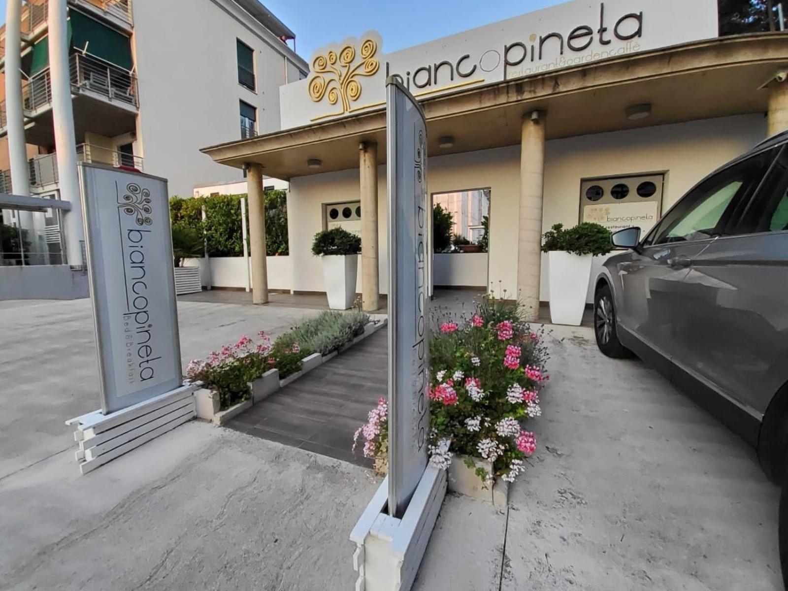 B&B Biancopineta - San Salvo Marina Exterior photo